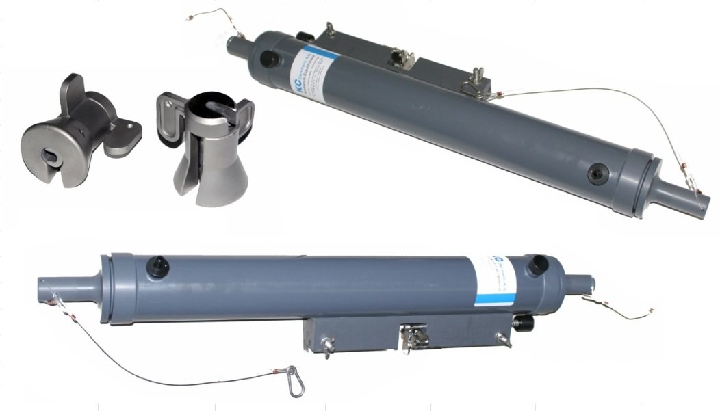 Botellas de muestreo de agua (Niskin) con sus tapones y lastres
